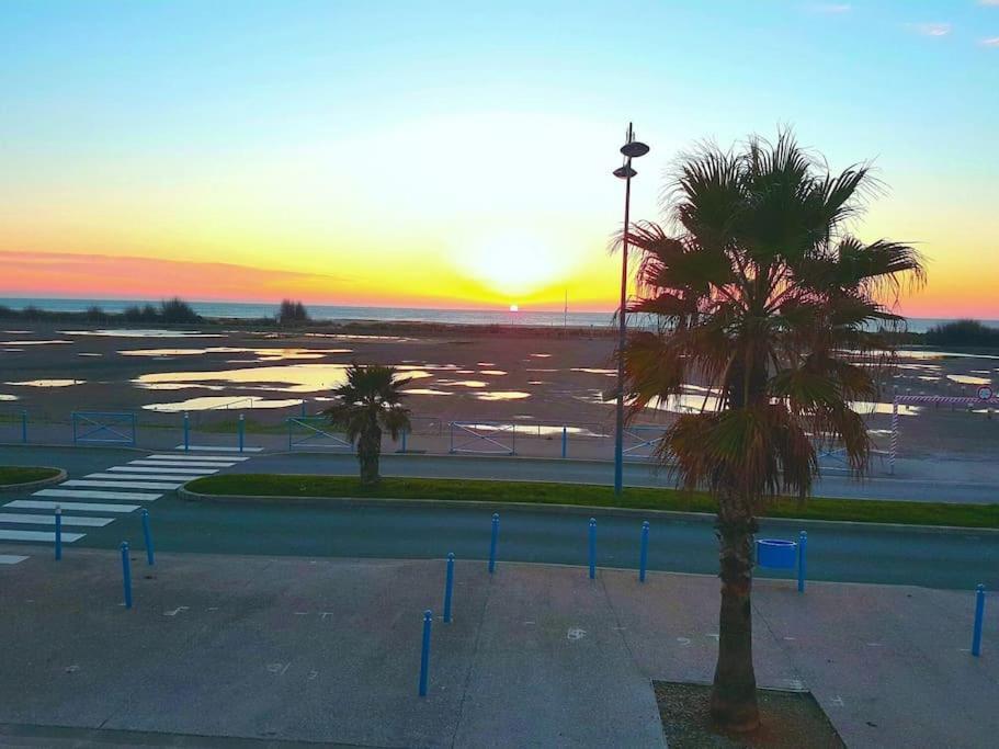 Appartement Proche De La Plage Saint-Pierre-la-Mer  Exteriör bild