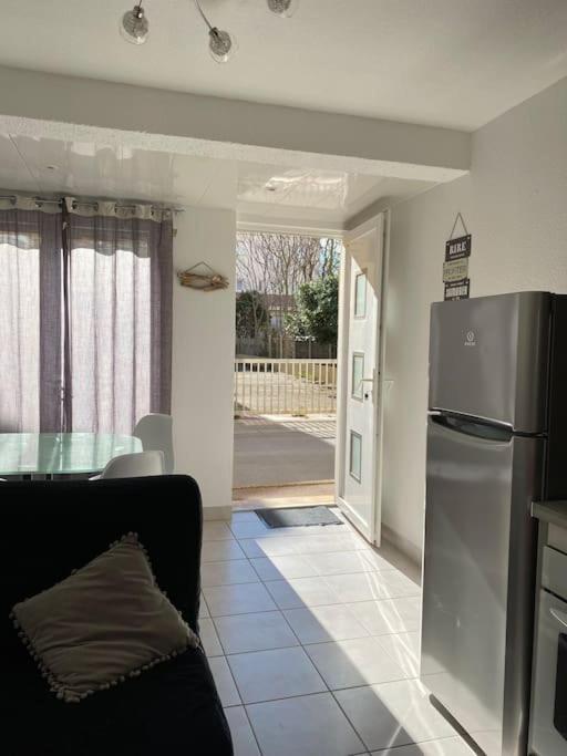 Appartement Proche De La Plage Saint-Pierre-la-Mer  Exteriör bild